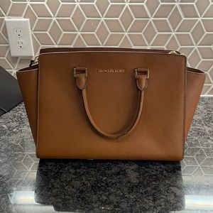 Used Large Michael Kors Leather Tote Bag